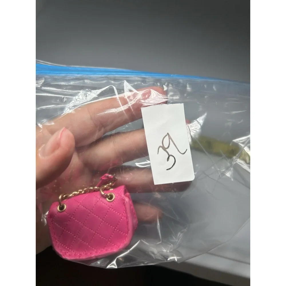 Zuru 5 Surprise Mini Fashion Pink Purse With Chain Strap Great For Barbie Dolls